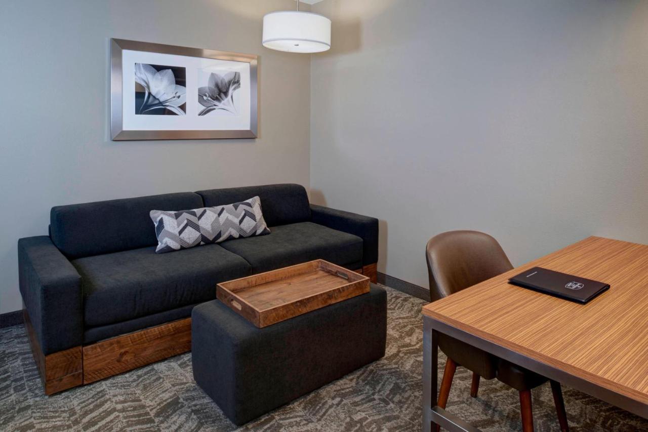 Springhill Suites St. Louis Brentwood Εξωτερικό φωτογραφία