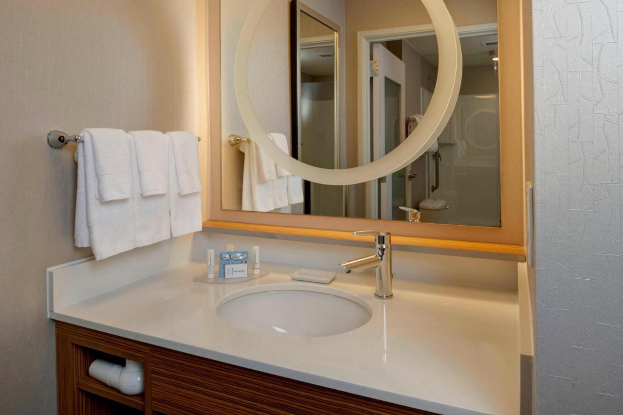 Springhill Suites St. Louis Brentwood Εξωτερικό φωτογραφία