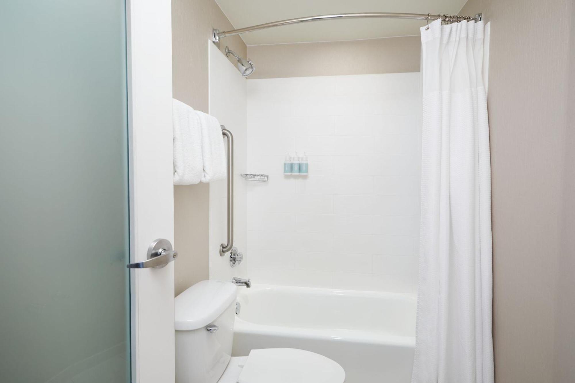 Springhill Suites St. Louis Brentwood Εξωτερικό φωτογραφία