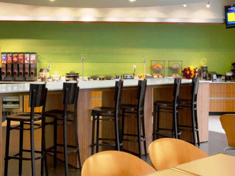 Springhill Suites St. Louis Brentwood Εξωτερικό φωτογραφία