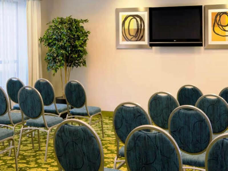 Springhill Suites St. Louis Brentwood Εξωτερικό φωτογραφία